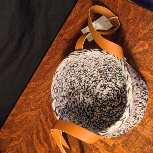 NWT! Handmade Crochet Multicolor Market Basket Tote Tan Faux Leather Straps - Picture 6 of 6